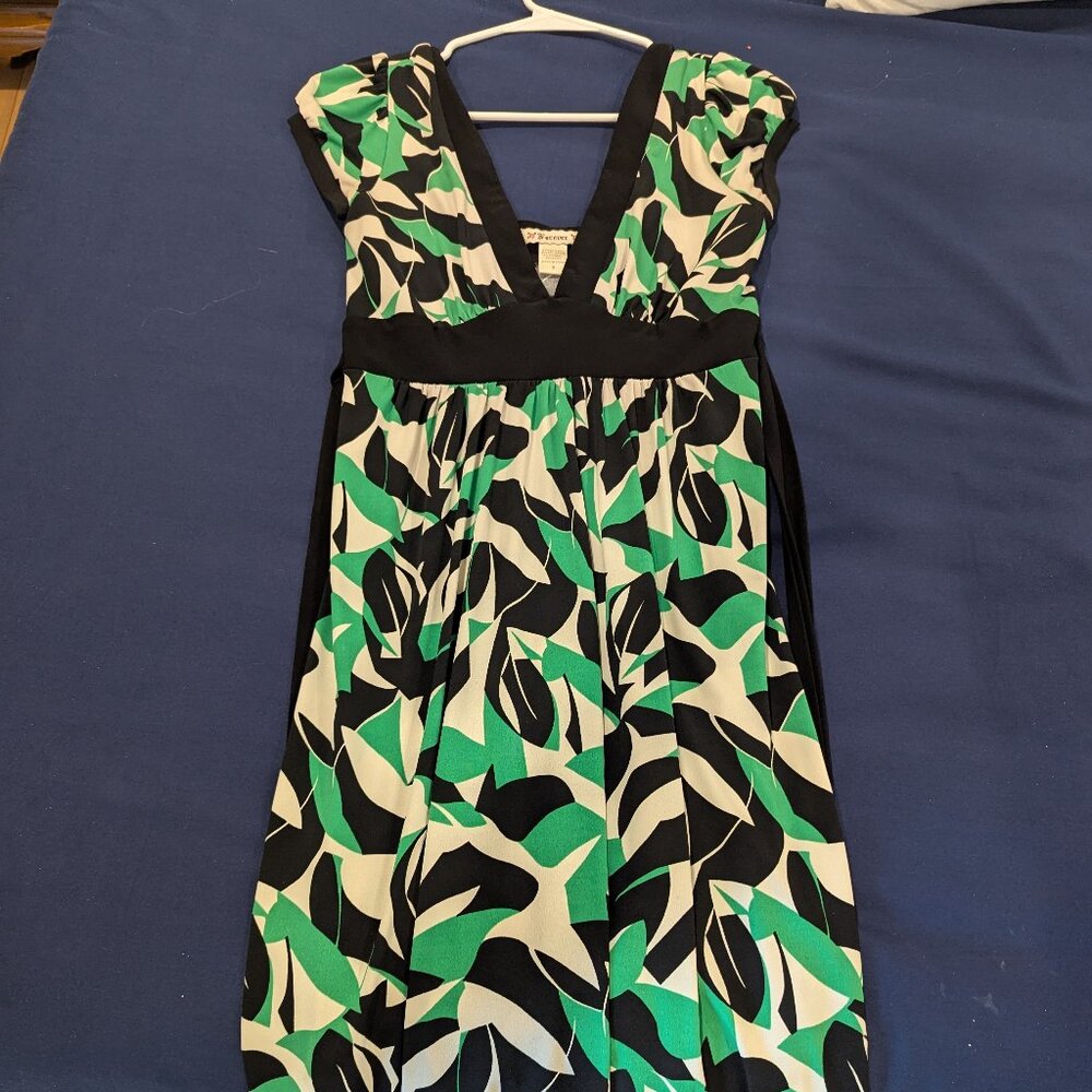 Small White, Black and Green Summer Dress